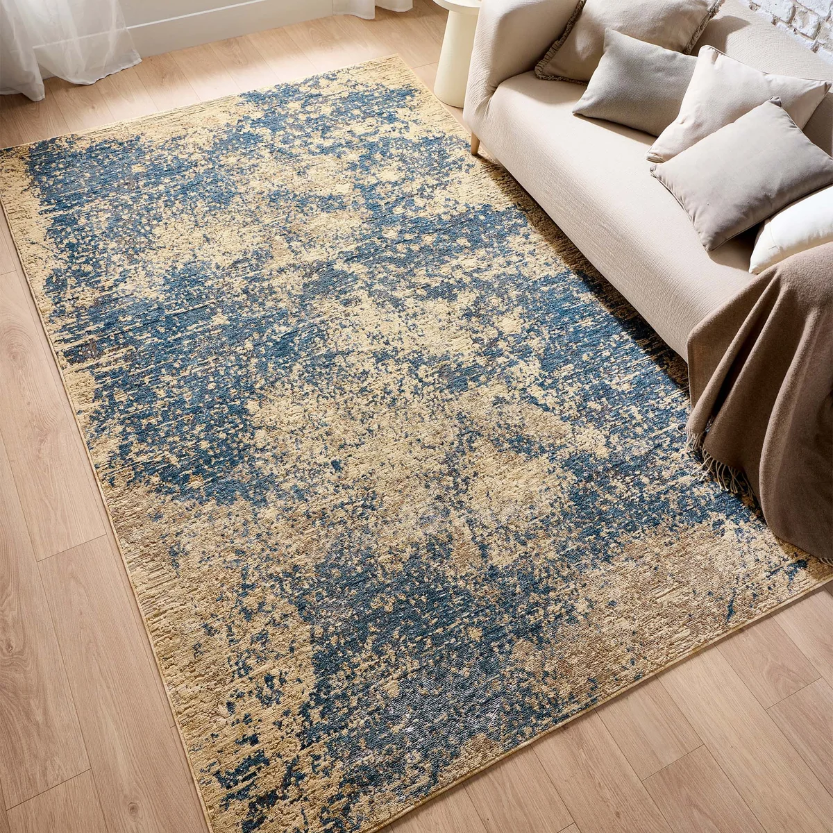 Oren Blue/Cream 4 Oren Blue/Cream Contemporary Rugs UK Mainland Free Shipping